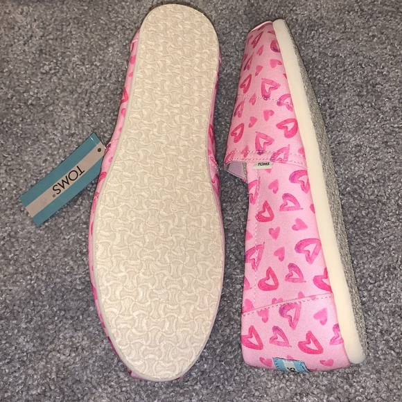 TOMS Belmont Heart Print Slip-on Sneaker In Parfait Pink Hearts Print - Picture 6 of 8